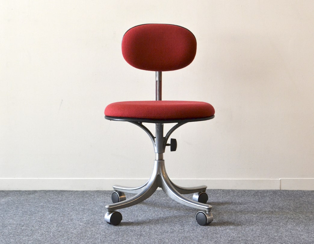 Kevi Chair