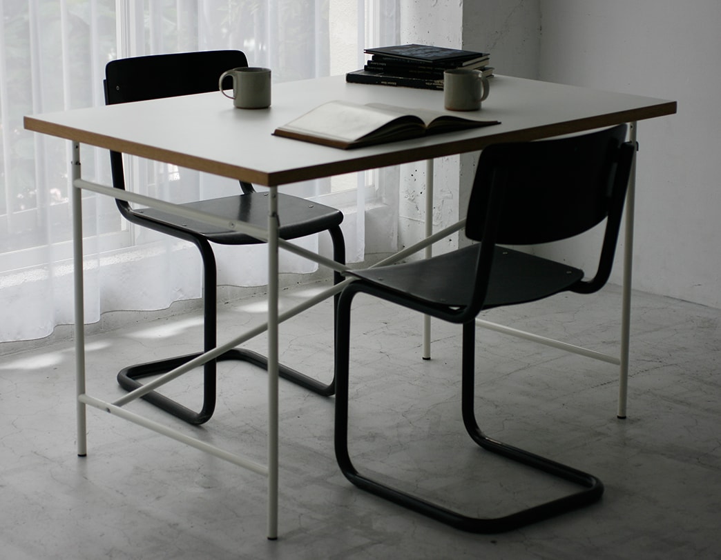 Ahrend School Chair/スクールチェア