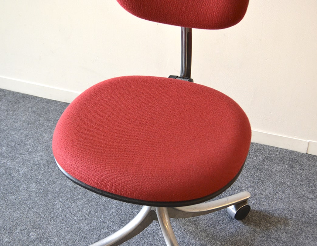 Kevi Chair