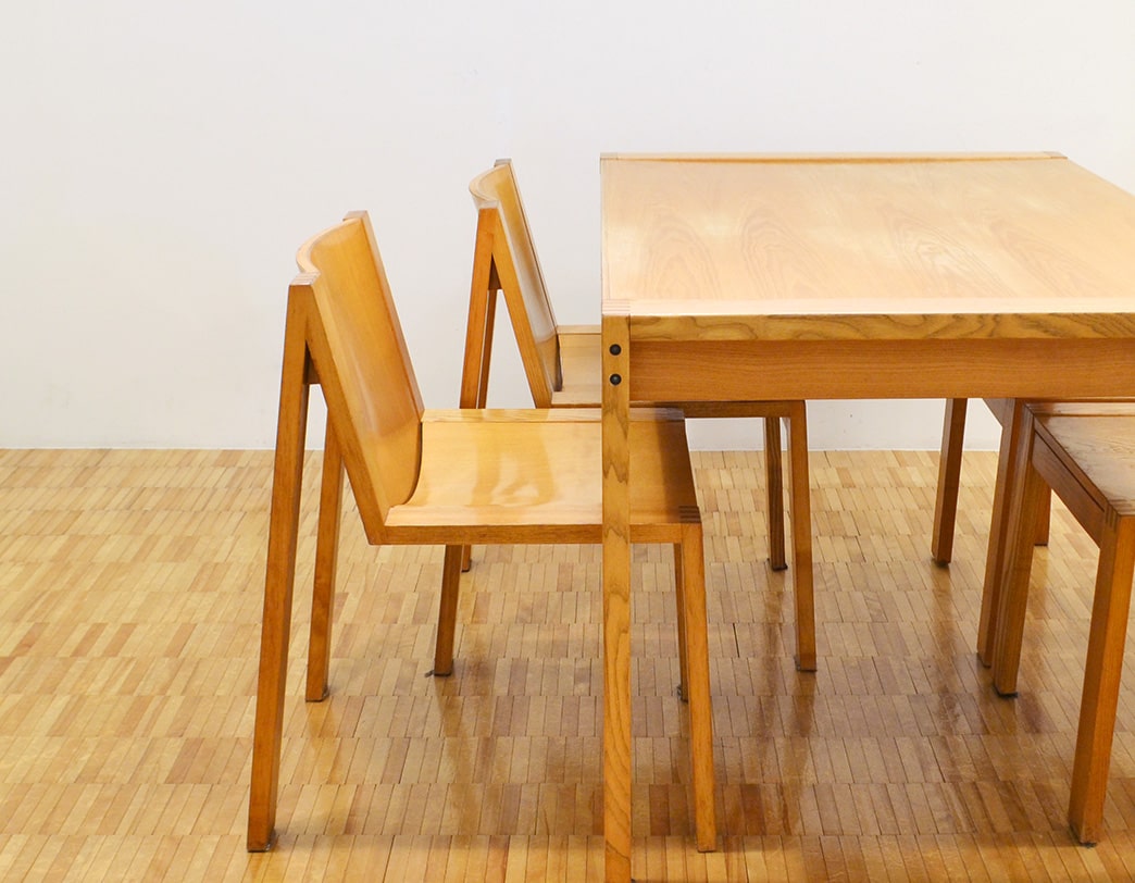 SE15 Chair