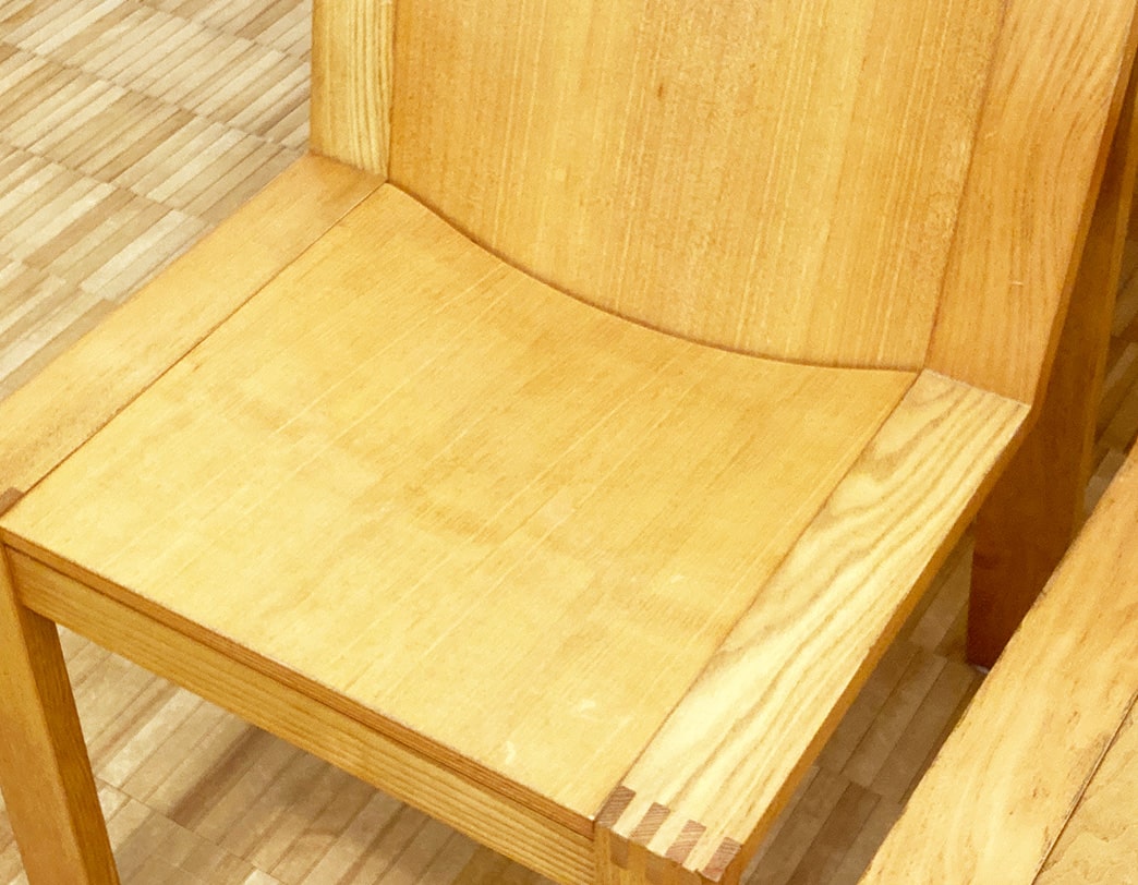 SE15 Chair