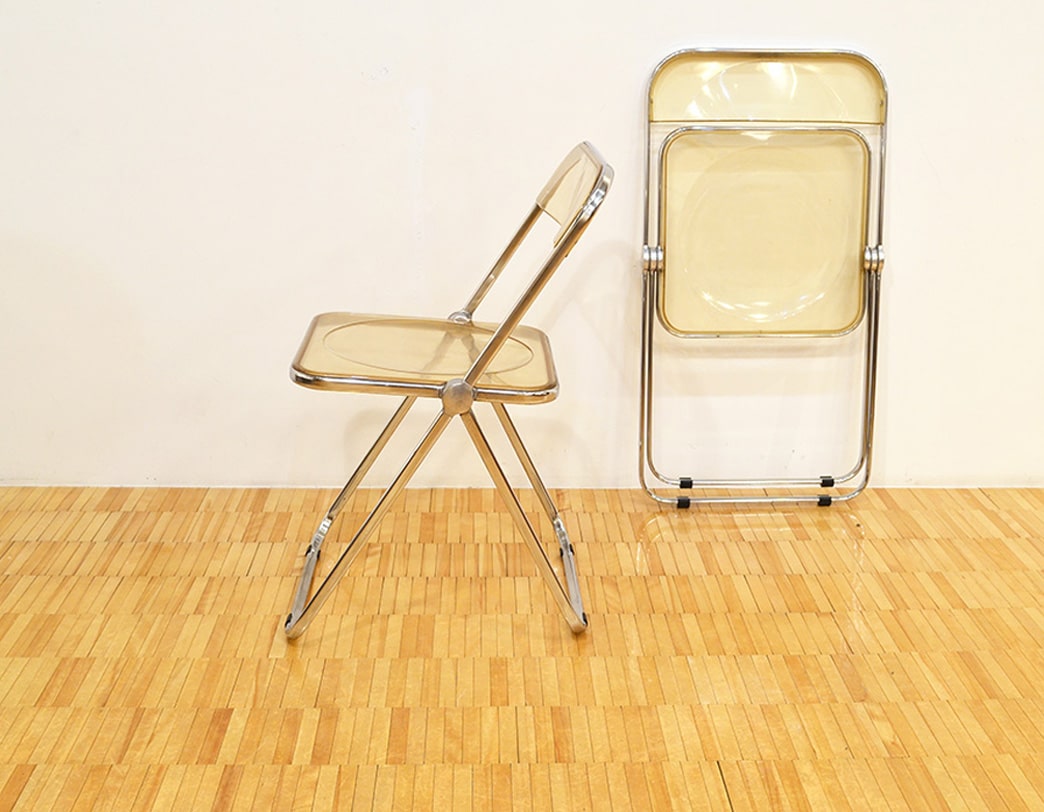 Plia Chair