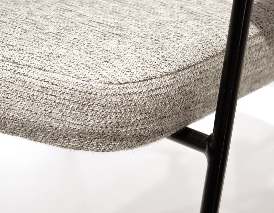 Moulin Arm Chair / Pierre Paulin