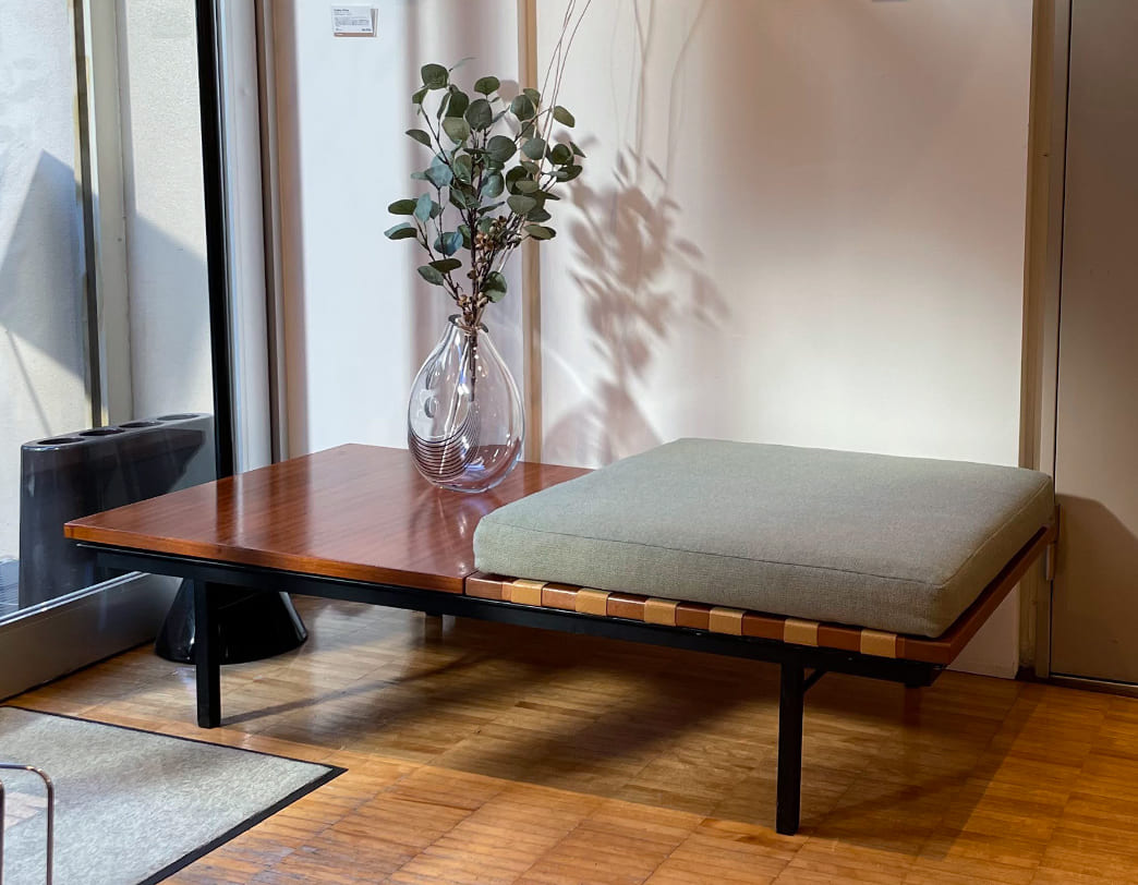 Form Group Bench sofa / Robin Day