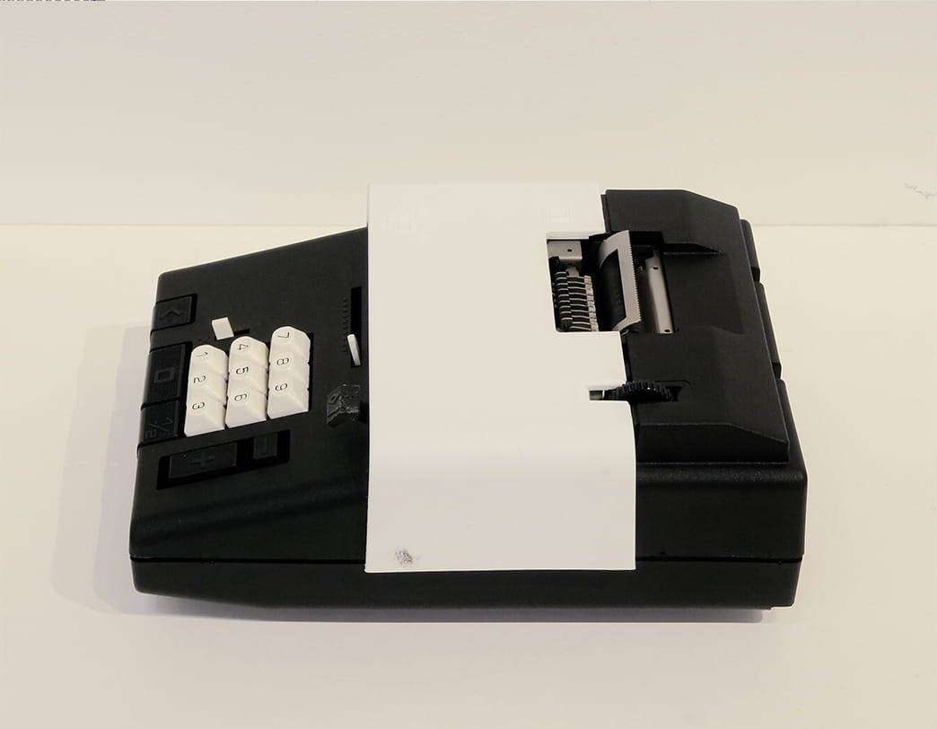 Summa19 Adding machine White / Ettore Sottsass