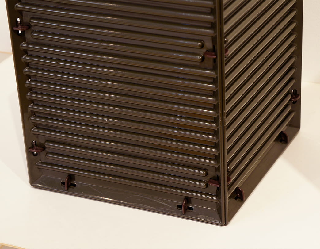 Synthesis45 Paper basket / Ettore Sottsass