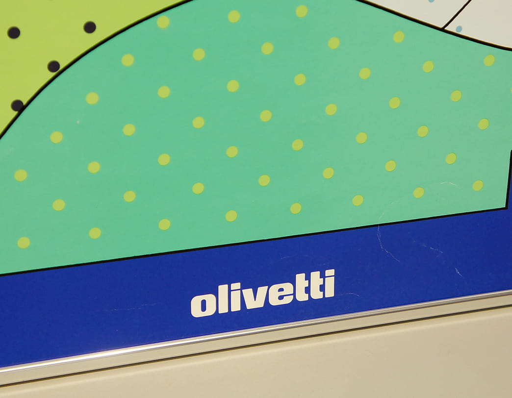 Olivetti Girls Poster Blue / Walter Ballmer