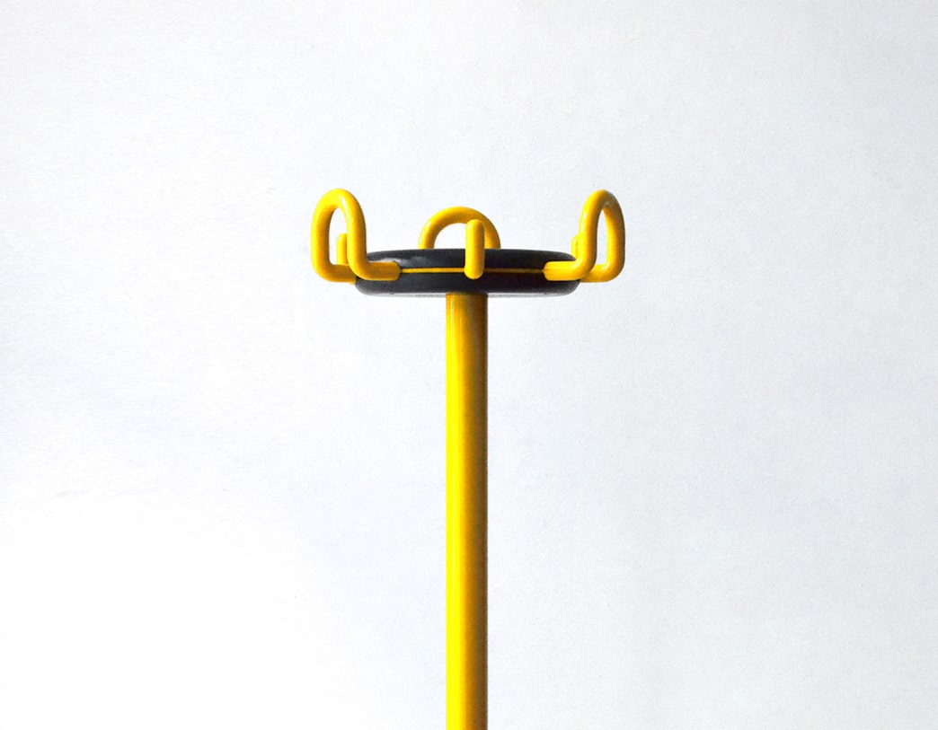 Coat Hanger Cribbio