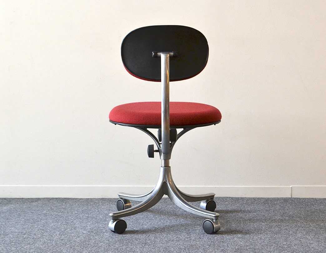 Kevi Chair