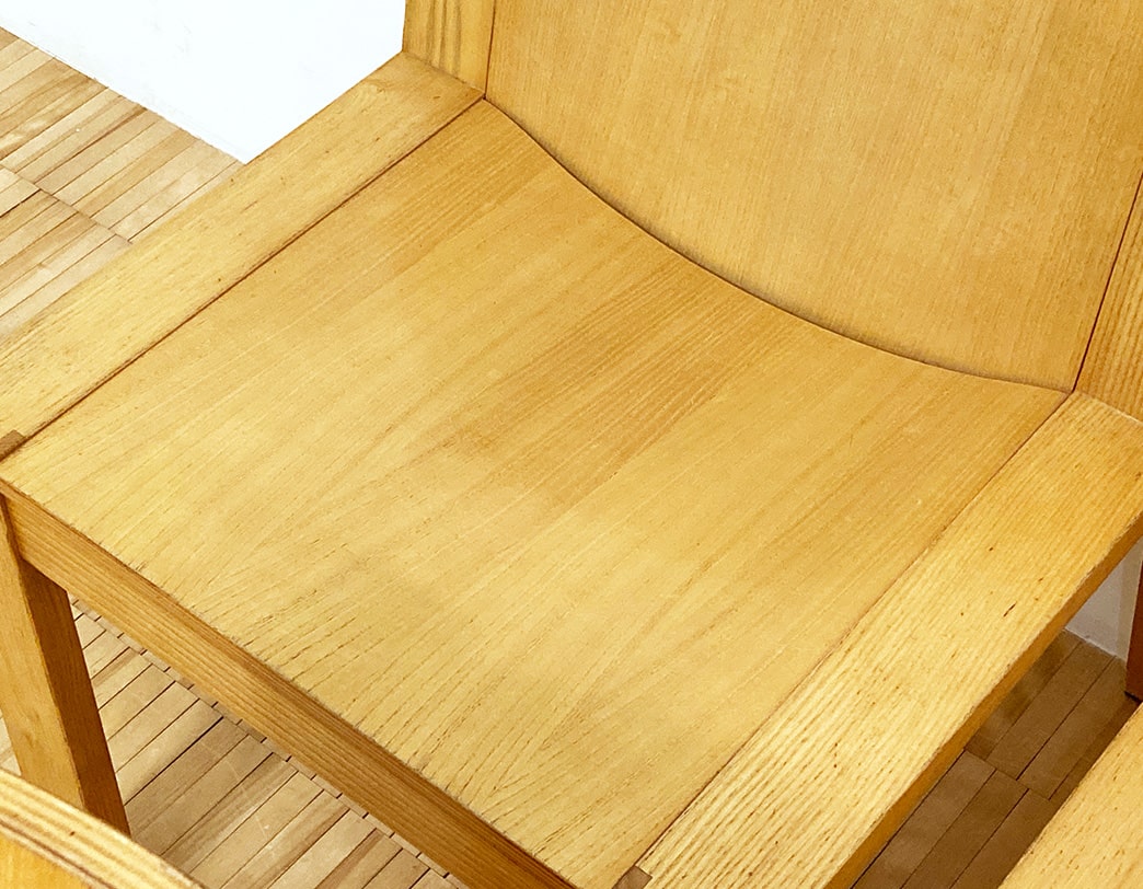 SE15 Chair