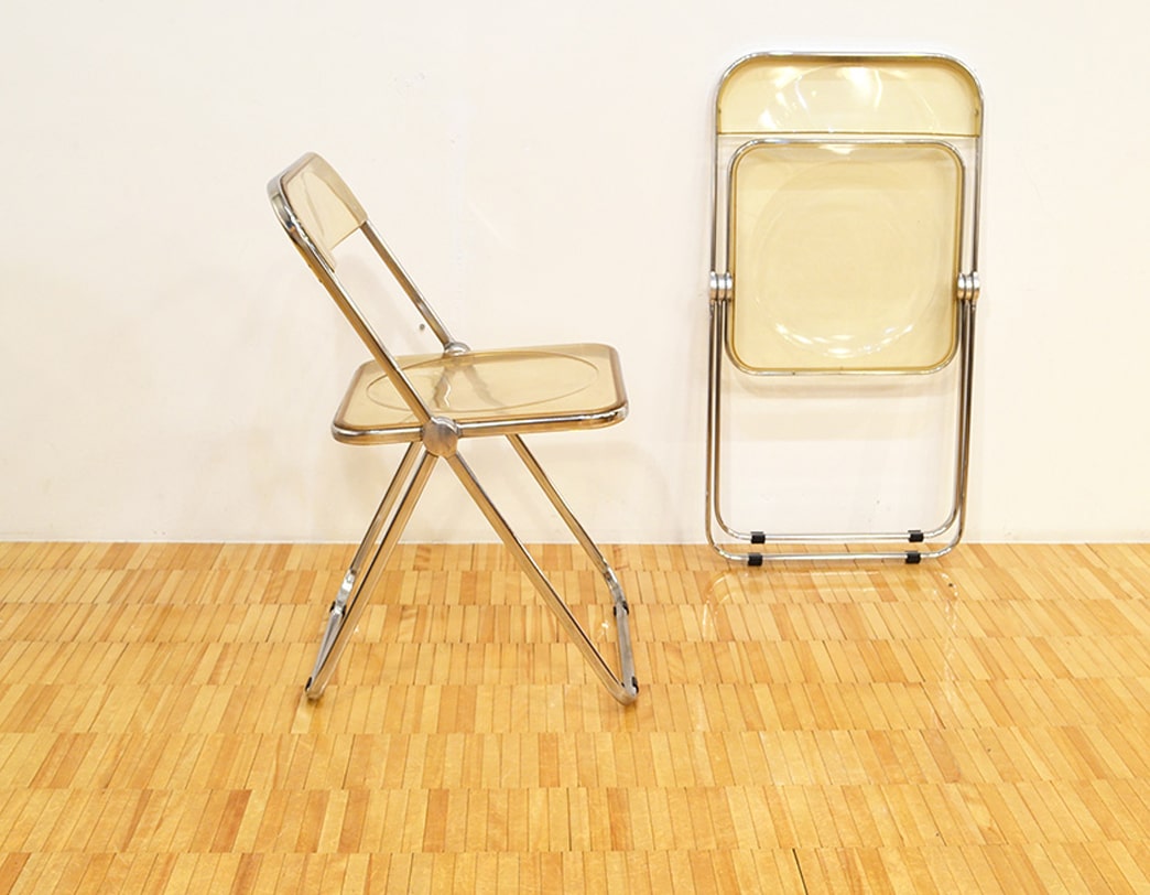 Plia Chair
