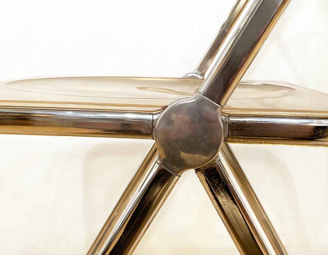 Plia Chair