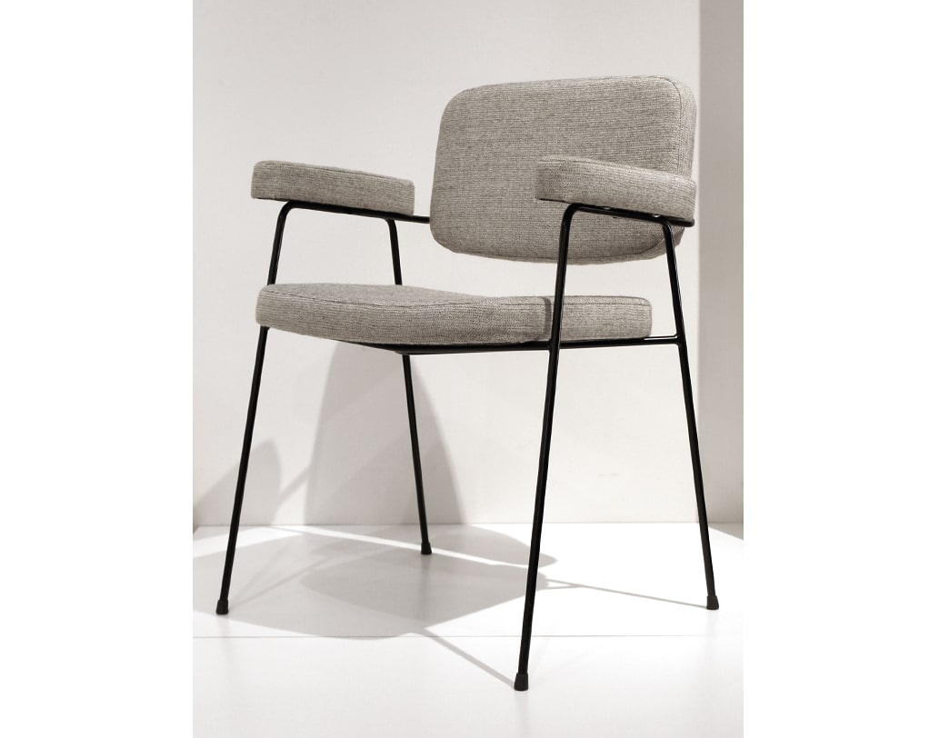 Moulin Arm Chair / Pierre Paulin