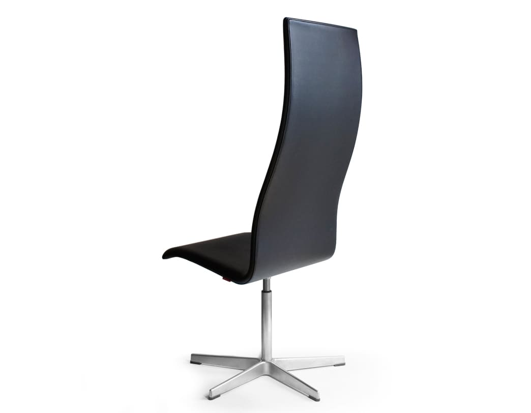 Oxford High Back Chair Leather / Arne Jacobsen