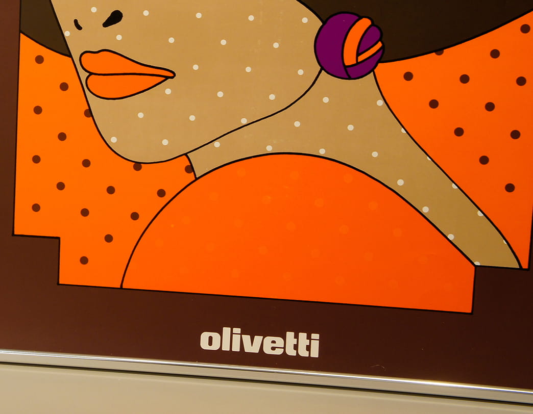 Olivetti Girls Poster Brown / Walter Ballmer