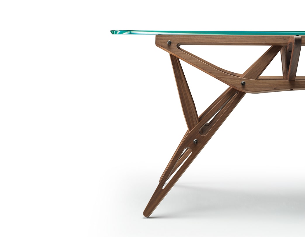 レアーレ CM テーブル